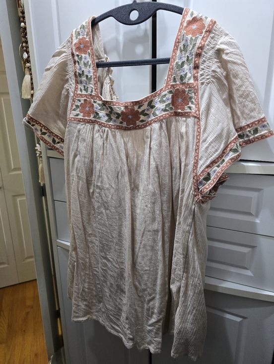 Madewell Tops - GUC Madewell Taupe/Tan Embroidered Top Size 1X